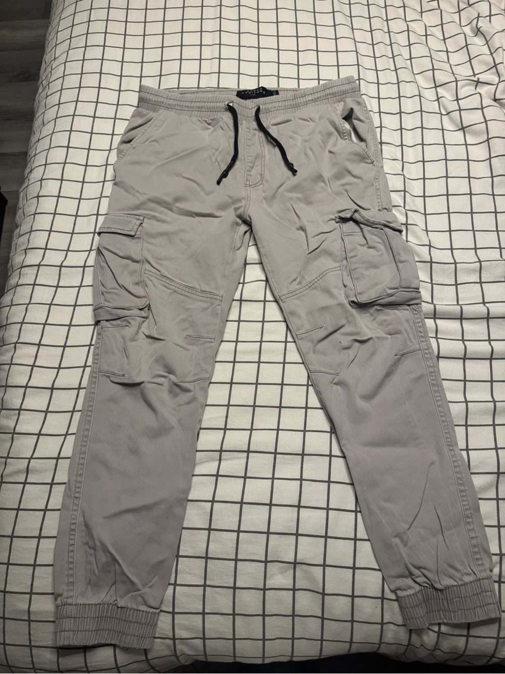 Urban Heritage Light Gray Cargo Joggers